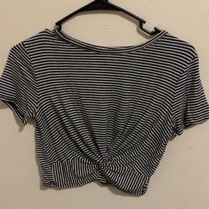Womens cropped tied top